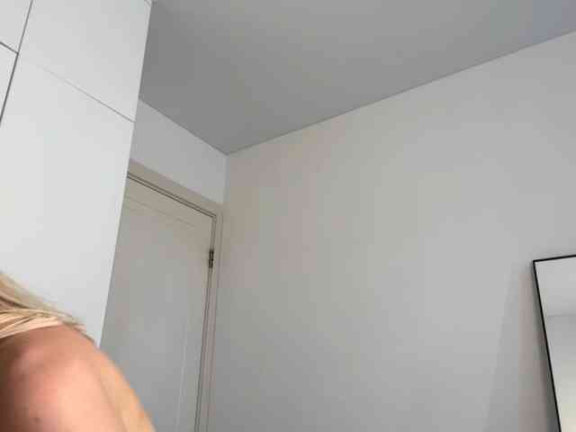 DelsieBrozell webcam