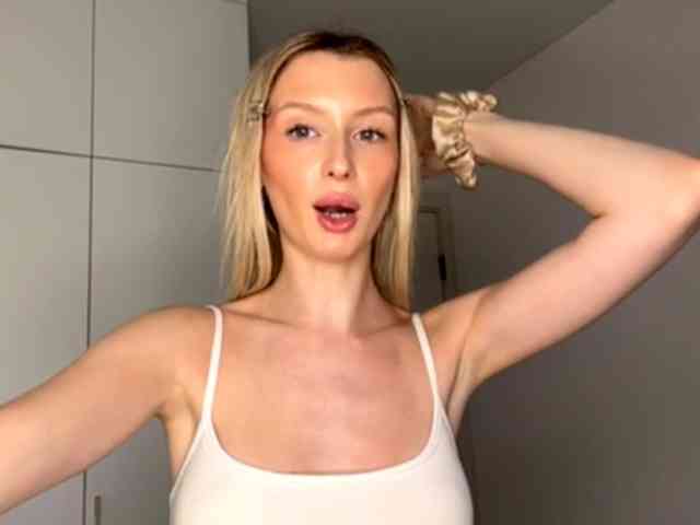 Modelo: DelsieBrozell
