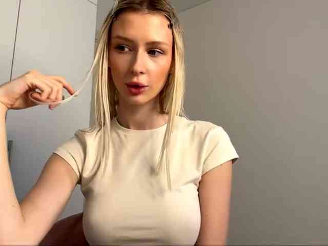 DelsieBrozell webcam