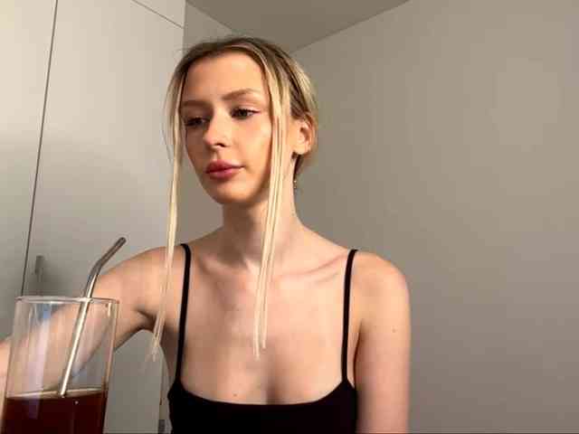 DelsieBrozell webcam