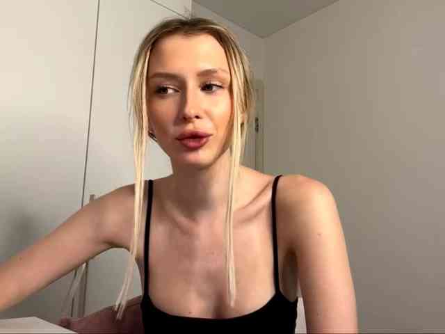 DelsieBrozell webcam