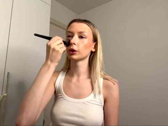 DelsieBrozell webcam