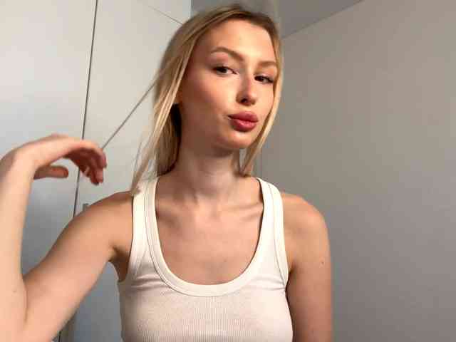 DelsieBrozell webcam