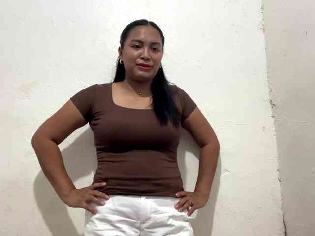 Model: DivinaStuhr