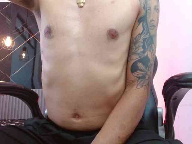 DylanAnderson1 Live Webcam on BongaCams