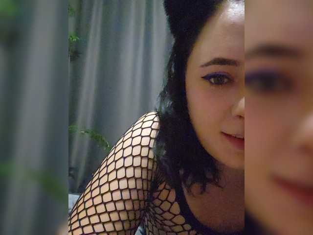 Kira199777 live webcam show