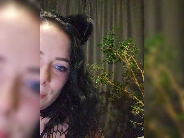 Kira199777 live webcam show
