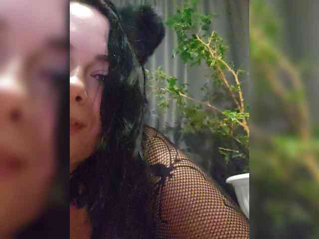 Kira199777 webcam