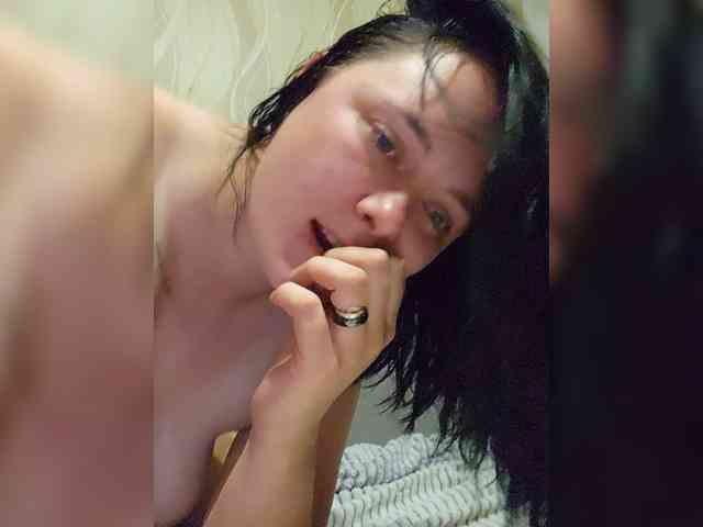 Kira199777 webcam