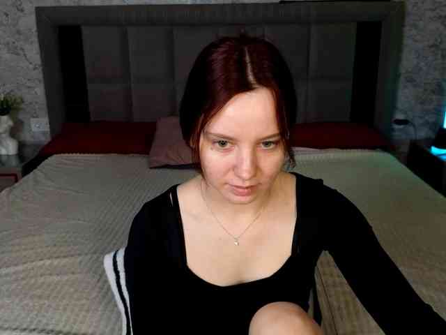 Lolytaberryy's cam show statistics and live stream