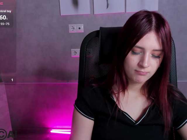 Lisa-Allison live cam on BongaCams