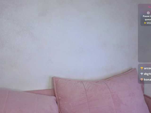Lisa-Allison live cam on BongaCams