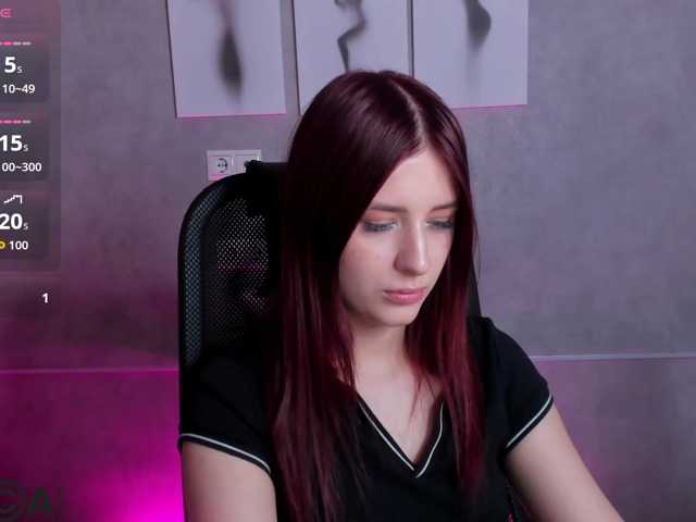 Lisa-Allison live cam on BongaCams
