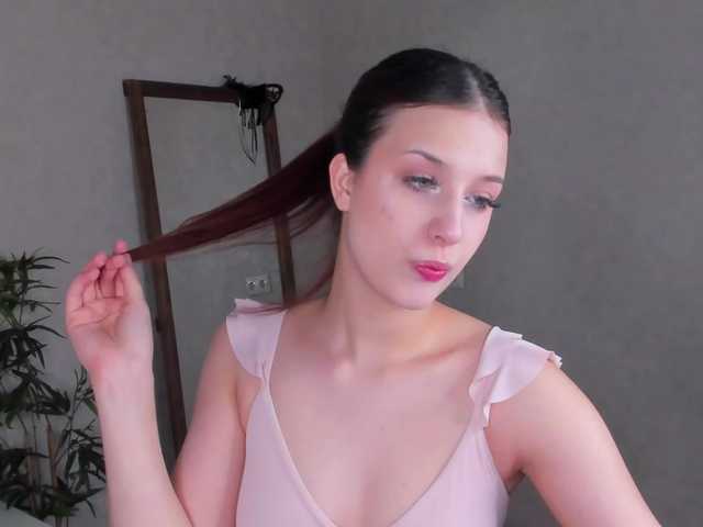 Lisa-Allison live cam on BongaCams