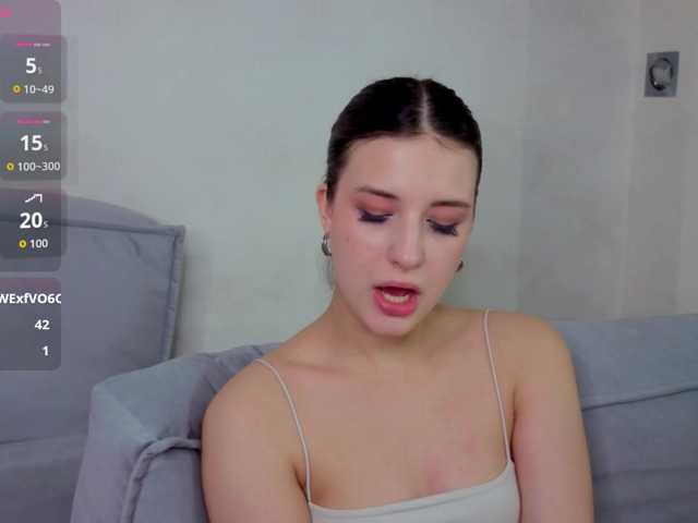 Lisa-Allison live cam on BongaCams