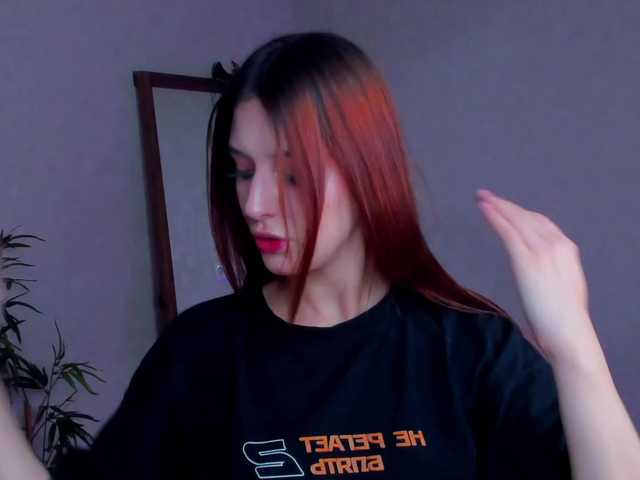 Lisa-Allison live cam on BongaCams