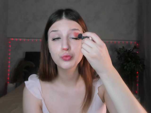 Lisa-Allison live cam on BongaCams