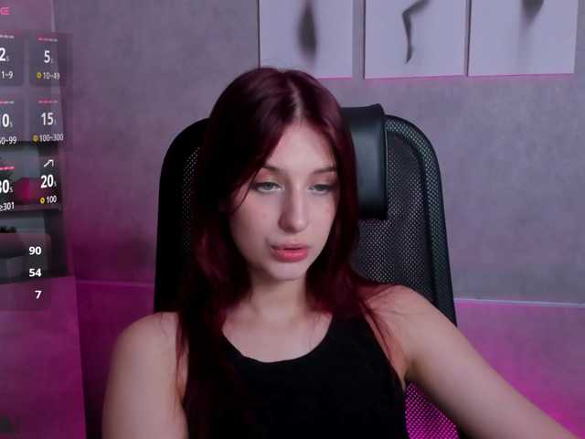 Lisa-Allison live cam on BongaCams