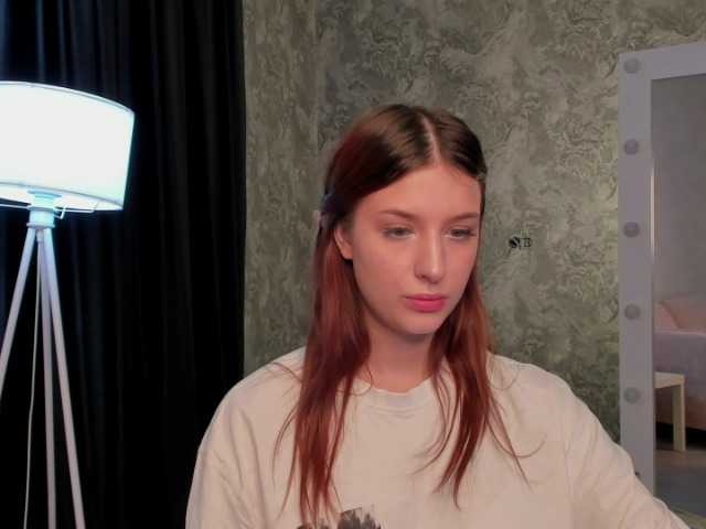 Lisa-Allison live cam on BongaCams