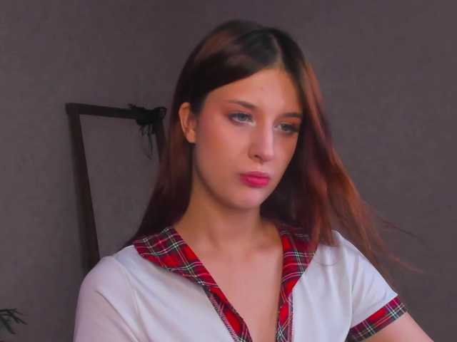 Lisa-Allison live cam on BongaCams