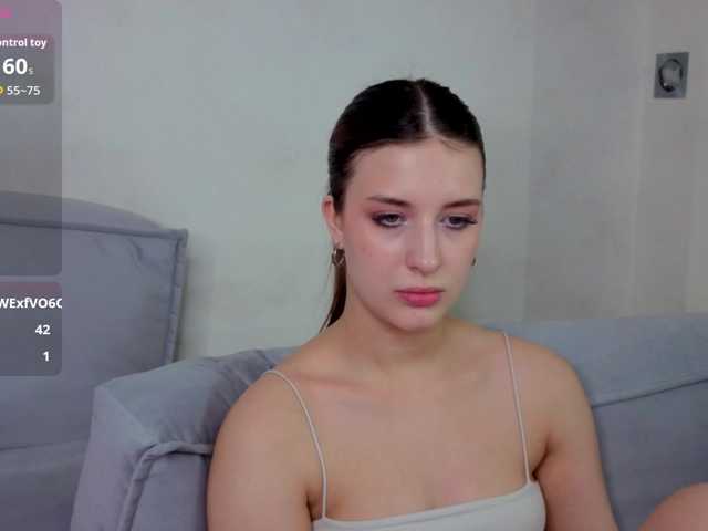 Lisa-Allison live cam on BongaCams