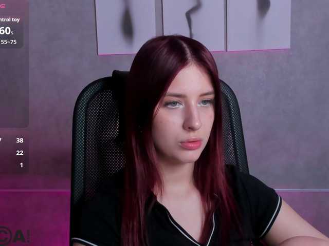 Lisa-Allison live cam on BongaCams