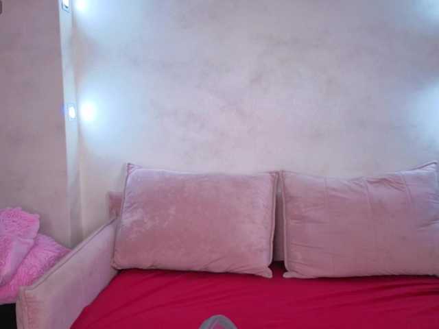 Lisa-Allison live cam on BongaCams