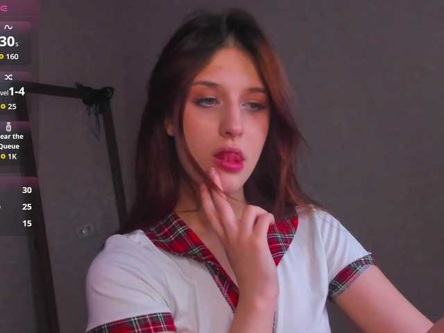 Lisa-Allison live cam on BongaCams