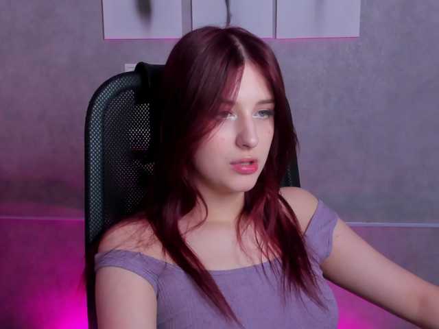 Lisa-Allison live cam on BongaCams