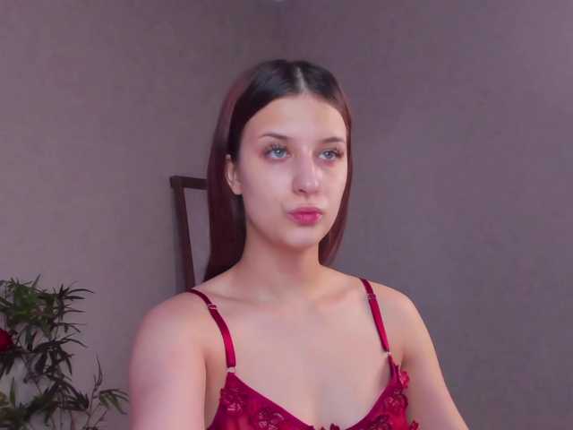 Lisa-Allison live cam on BongaCams