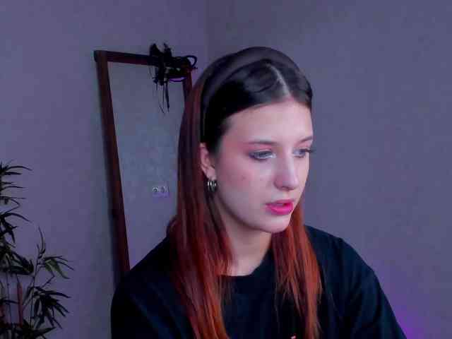 Lisa-Allison webcam