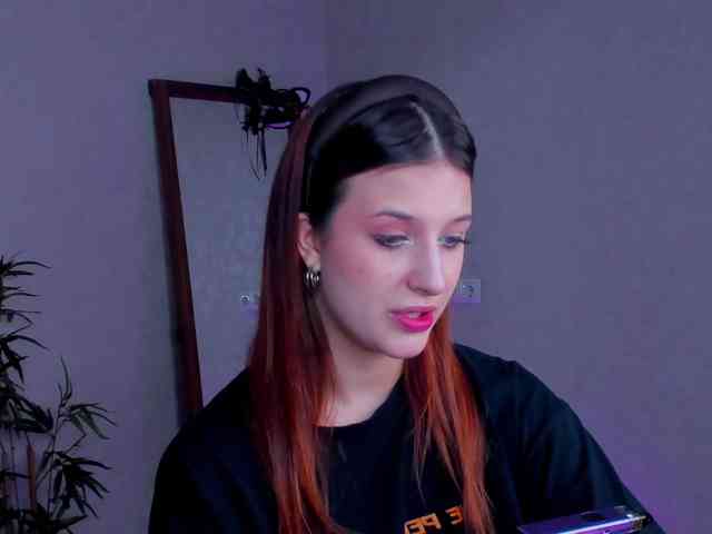 Lisa-Allison webcam