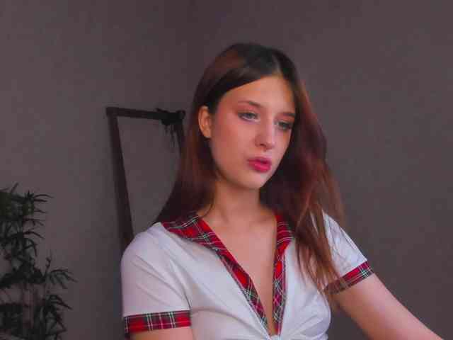 Lisa-Allison webcam