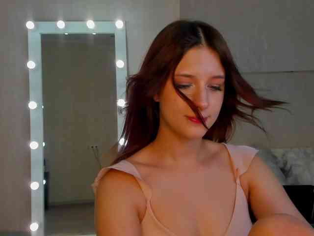 Lisa-Allison webcam