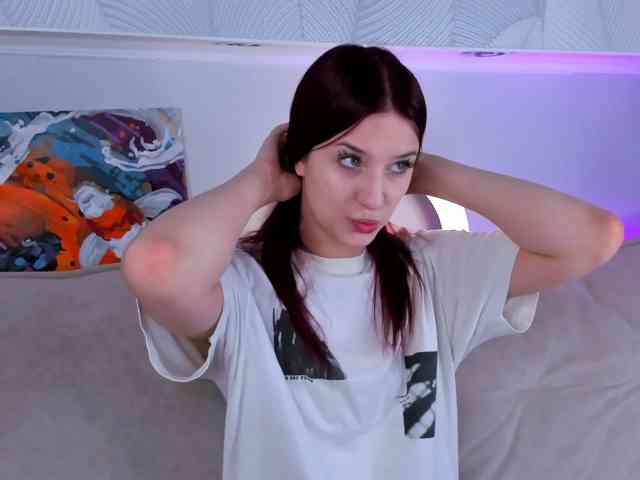Lisa-Allison webcam
