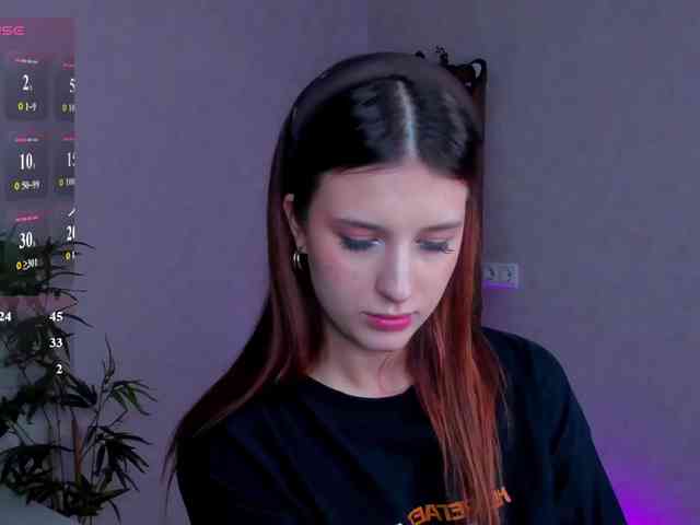 Lisa-Allison webcam