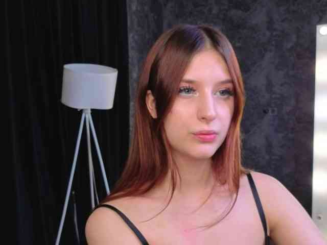 Lisa-Allison webcam