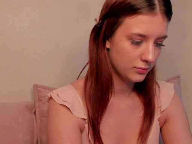 Lisa-Allison webcam