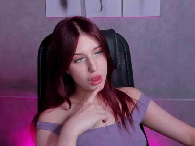 Lisa-Allison webcam