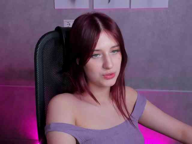 Lisa-Allison webcam