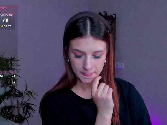 Lisa-Allison webcam