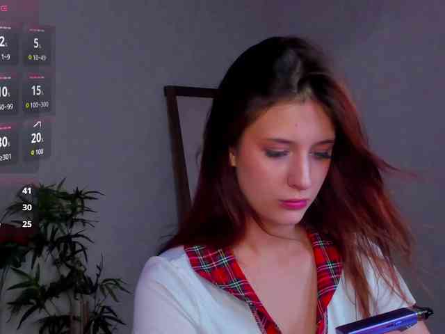 Lisa-Allison webcam