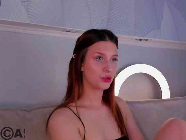 Lisa-Allison webcam