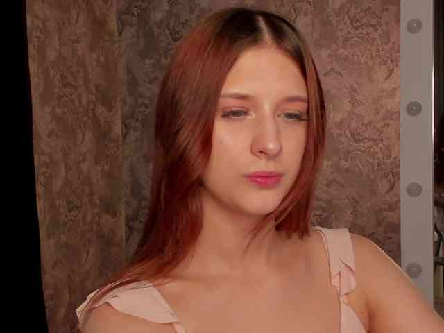 Lisa-Allison webcam