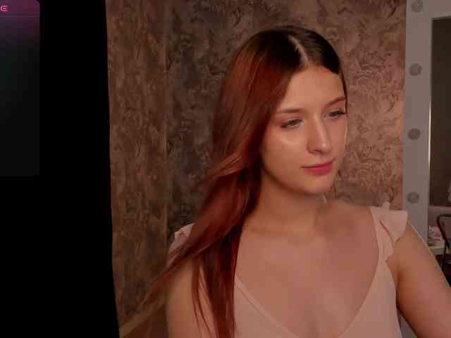 Lisa-Allison webcam
