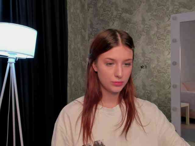 Lisa-Allison webcam