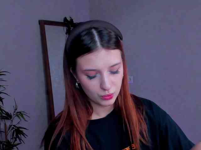 Lisa-Allison webcam