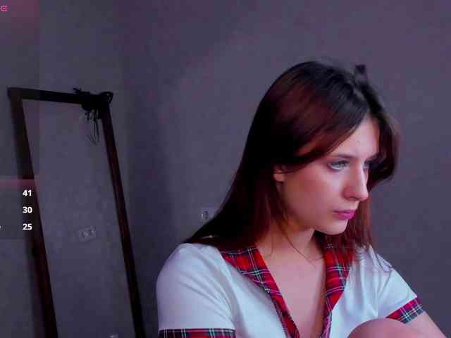 Lisa-Allison webcam