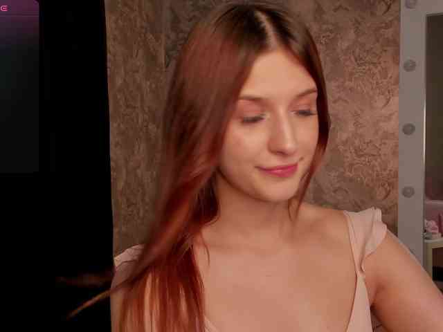 Lisa-Allison webcam