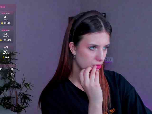 Lisa-Allison webcam